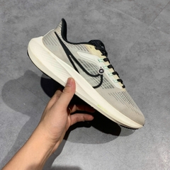 Nike Air Zoom Pegasus 39 Light Bone Black - DH4071-003 - Size 41 - GIÀY 2HAND CHÍNH HÃNG PVN25441