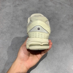 New Balance 2002R 'White Sea Salt' - M2002RWP - Size 43 - GIÀY 2HAND CHÍNH HÃNG PVN26234