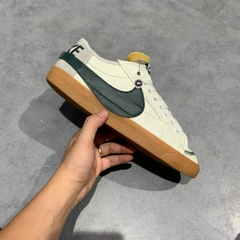 Nike Blazer Low '77 Jumbo 'Sail Pro Green Gum' - DR9865-101 - Size 43 - GIÀY 2HAND CHÍNH HÃNG PVN26311