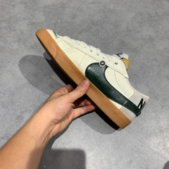 Nike Blazer Low '77 Jumbo 'Sail Pro Green Gum' - DR9865-101 - Size 43 - GIÀY 2HAND CHÍNH HÃNG PVN26311