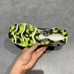 UNDER ARMOUR CHARGED VANTAGE MARBLE 3024734-002 SIZE 41 GIÀY 2HAND CHÍNH HÃNG [PVN19639]