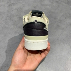 ADIDAS FORUM 84 LOW "OFF WHITE GREEN" HQ6938 — SIZE 42 GIÀY 2HAND CHÍNH HÃNG — PVN19544