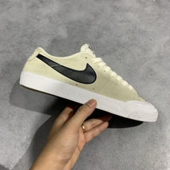 2hand giày Nike SB Blazer Low Summit White Black Men's 864348-101 SIZE 41 9546