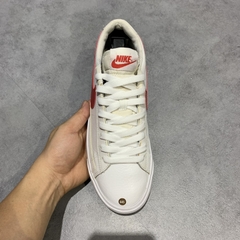 2hand giày Nike Blazer Low LX BQ7306-600 SIZE 40 PVN10439