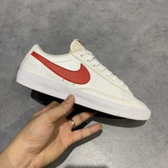 2hand giày Nike Blazer Low LX BQ7306-600 SIZE 40 PVN10439