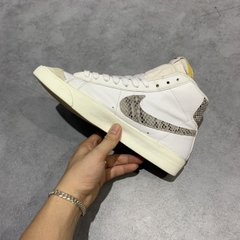 2hand giày Nike Blazer Mid 77 Vintage Snakeskin Swoosh CI1176-101 SIZE 41 PVN12099