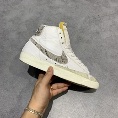 2hand giày Nike Blazer Mid 77 Vintage Snakeskin Swoosh CI1176-101 SIZE 41 PVN12099