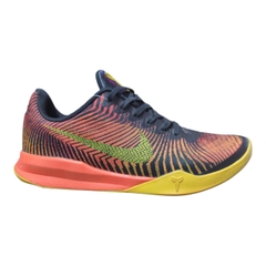 NIKE SIZE 40 PVN627