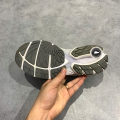 Giày 2hand Wave Sky 3 Athletic FLV1019 SIZE 38.5 PVN15817