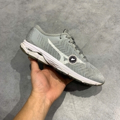 Giày 2hand Wave Sky 3 Athletic FLV1019 SIZE 38.5 PVN15817