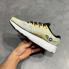 Giày 2hand SAUCONY RIDE ISO 2 SIZE 40 pvn16507