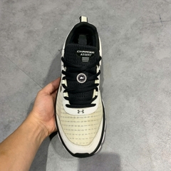 Giày 2hand Charged Assert 8 'Black White' 3021952-110 SIZE 43 pvn16707