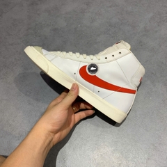NIKE BLAZER MID '77 VINTAGE HABANERO RED BQ6806-600 – GIÀY 2HAND