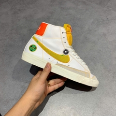 NIKE BLAZER MID '77 VINTAGE "ROSWELL RAYGUNS" - DD9239-100 - GIÀY 2HAND CHÍNH HÃNG