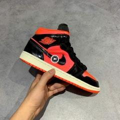 Giày 2hand 1s Mid 'Hot Bred Punch' BQ6472-600 SIZE 40.5 pvn17497