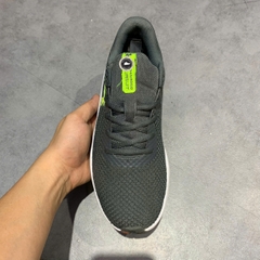 Giày 2hand Pursuit Charged Pursuit 3 'Black' 3025846-100 SIZE 40 PVN17403