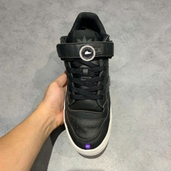 GIÀY 2HAND Forum Low Refined Cloud White Core Black CG7135 SIZE 42 PVN17312