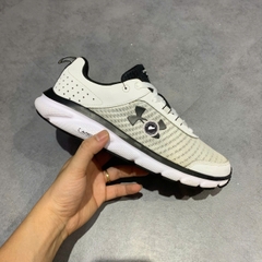 UNDER ARMOUR CHARGED ASSERT 8 3021952-102 SIZE 41 - GIÀY 2HAND CHÍNH HÃNG PVN17843
