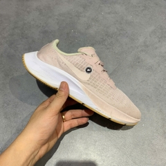 NIKE AIR ZOOM PEGASUS 37 'CHAMPAGNE' BQ9647-601 SIZE 38.5 - GIÀY 2HAND CHÍNH HÃNG