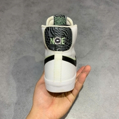 NIKE BLAZER MID '77 SE GS 'DOUBLE SWOOSH – WHITE/VAPOR GREEN' – DD1847 100 – SIZE 38 – GIÀY 2HAND CHÍNH HÃNG