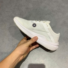 NIKE AIR WINFLO 10 'WHITE METALLIC SILVER' – DV4023 102 – SIZE 37.5 – GIÀY 2HAND CHÍNH HÃNG