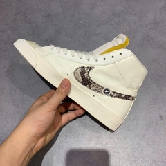 NIKE BLAZER MID '77 SE SNAKESKIN DA8736-100 SIZE 38.5 - GIÀY 2HAND CHÍNH HÃNG