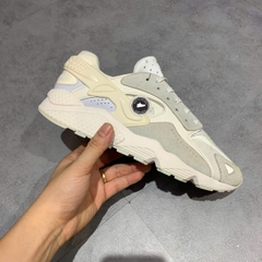 NIKE AIR HUARACHE RUNNER DZ3306 100 SIZE 42 – GIÀY 2HAND CHÍNH HÃNG