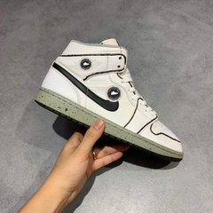 GIÀY NIKE AIR JORDAN 1 MID 'WHITE CEMENT' 554724-115 SIZE 42.5 – GIÀY 2HAND CHÍNH HÃNG