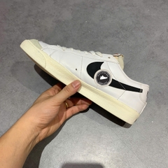 GIÀY NIKE BLAZER LOW '77 VINTAGE DA6364-101 SIZE 42 - GIÀY 2HAND CHÍNH HÃNG