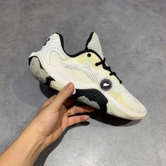 GIÀY UNDER ARMOUR SPAWN 4 WHITE METALLIC SIZE 42 - GIÀY 2HAND CHÍNH HÃNG