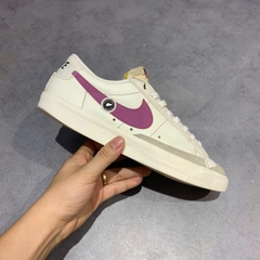 NIKE BLAZER LOW '77 VINTAGE 'SAIL MULTI' – DA6364 106 – SIZE 42 – GIÀY 2HAND CHÍNH HÃNG