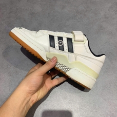ADIDAS ORIGINALS FORUM LOW 'CORE BLACK CLOUD WHITE GUM' G25813 SIZE 40 – Giày 2hand Chính Hãng PVN18506