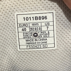ASICS GEL-VENTURE 9 RUNNING SHOES – 1011B896 – GIÀY 2HAND CHÍNH HÃNG