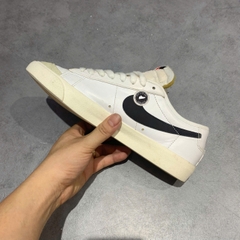 NIKE BLAZER LOW '77 VINTAGE WHITE BLACK' - DA6364-101 - GIÀY 2HAND CHÍNH HÃNG