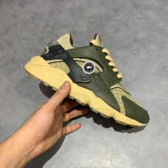 NIKE AIR HUARACHE CRATER PREMIUM ‘CARGO KHAKI’ DM0863-300 – GIÀY 2HAND