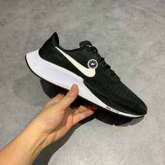 NIKE AIR ZOOM PEGASUS 37 'BLACK WHITE' BQ9646-002 – SIZE 44 – GIÀY 2HAND CHÍNH HÃNG