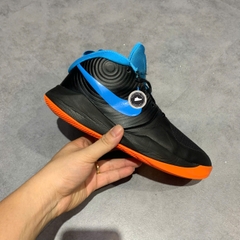 NIKE TEAM HUSTLE D 9 'BLACK/BLUE ORANGE' AQ4224-006 SIZE 40 – GIÀY 2HAND CHÍNH HÃNG