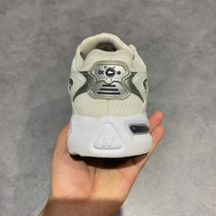 NEW BALANCE 725 'METALLIC SILVER WHITE' ML725B SIZE 44 – GIÀY 2HAND CHÍNH HÃNG