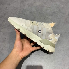 👟 ADIDAS NITE JOGGER ‘GREY ONE / SIGNAL GREEN’ FV3619 SIZE 42.5 GIÀY 2HAND CHÍNH HÃNG