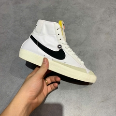 NIKE BLAZER MID '77 VINTAGE WHITE/BLACK CZ1055-100 SIZE 37.5 GIÀY 2HAND CHÍNH HÃNG