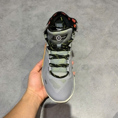 UNDER ARMOUR CURRY 2 RETRO GS 'IRON SHARPENS IRON' 3026053-100 SIZE 38 GIÀY 2HAND CHÍNH HÃNG