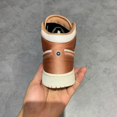 AIR JORDAN 1 MID GS 'WHITE ROSE GOLD' 555112-190 SIZE 36.5 GIÀY 2HAND CHÍNH HÃNG