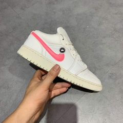 JORDAN LOW “WHITE” - CW7035 100 SIZE 37.5 GIÀY 2HAND CHÍNH HÃNG