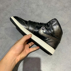 NIKE AIR JORDAN 1 RETRO HIGH BLACK PATENT ANTI-GRAVITY SIZE 39 GIÀY 2HAND CHÍNH HÃNG