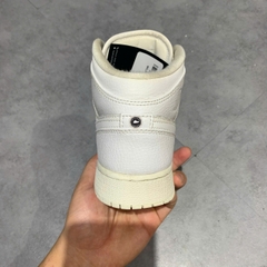 AIR JORDAN 1 MID 'TRIPLE WHITE' 554725-129 SIZE 38 GIÀY 2HAND CHÍNH HÃNG
