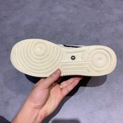 NIKE AIR FORCE 1 '07 DA8571 100 SIZE 42.5 GIÀY 2HAND CHÍNH HÃNG