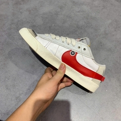 NIKE BLAZER LOW 77 JUMBO GREY RED SIZE 42 GIÀY 2HAND CHÍNH HÃNG
