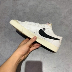 NIKE BLAZER LOW ’77 VINTAGE ‘BLACK WHITE’ DA6364 001 SIZE 42.5 GIÀY 2HAND CHÍNH HÃNG