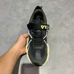 FILA BEAST XT F12M231123FBK SIZE 40.5 GIÀY 2HAND