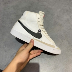 NIKE BLAZER MID '77 'WHITE BLACK' DA4086-100 SIZE 40 GIÀY 2HAND CHÍNH HÃNG